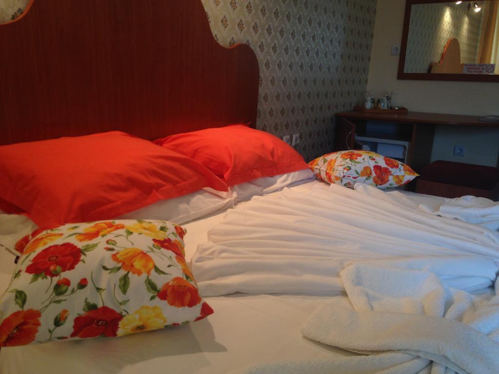 Family Hotel Deykin Pantai Sunny Ruang foto